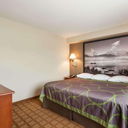 Super 8 By Wyndham Abbotsford Bc Hotel Bagian luar foto