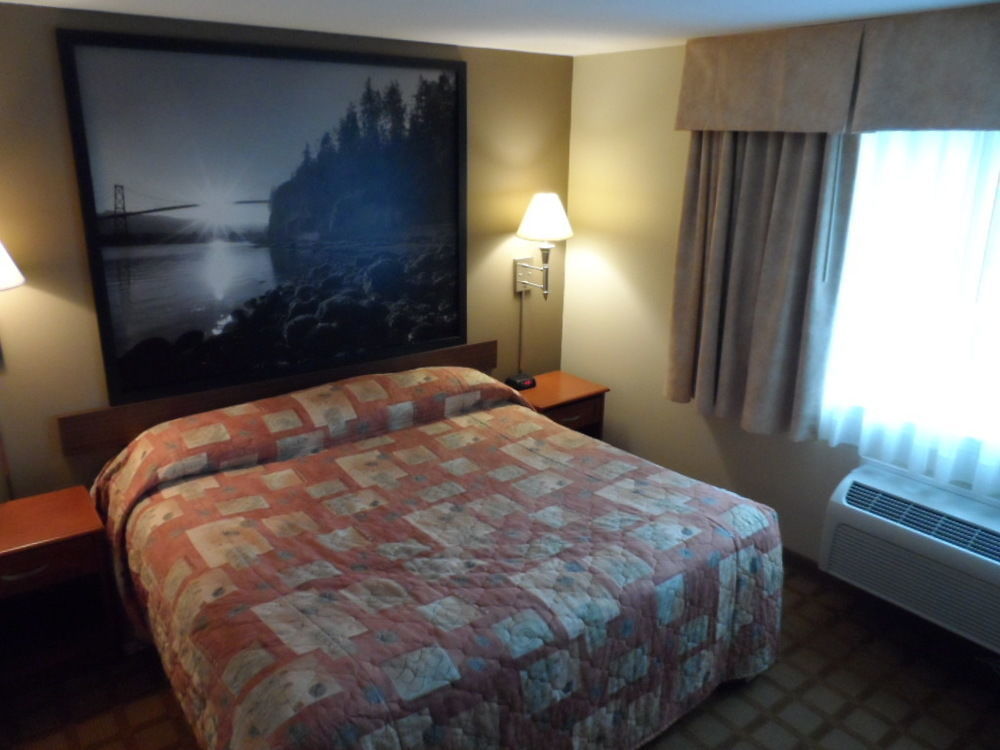 Super 8 By Wyndham Abbotsford Bc Hotel Bagian luar foto